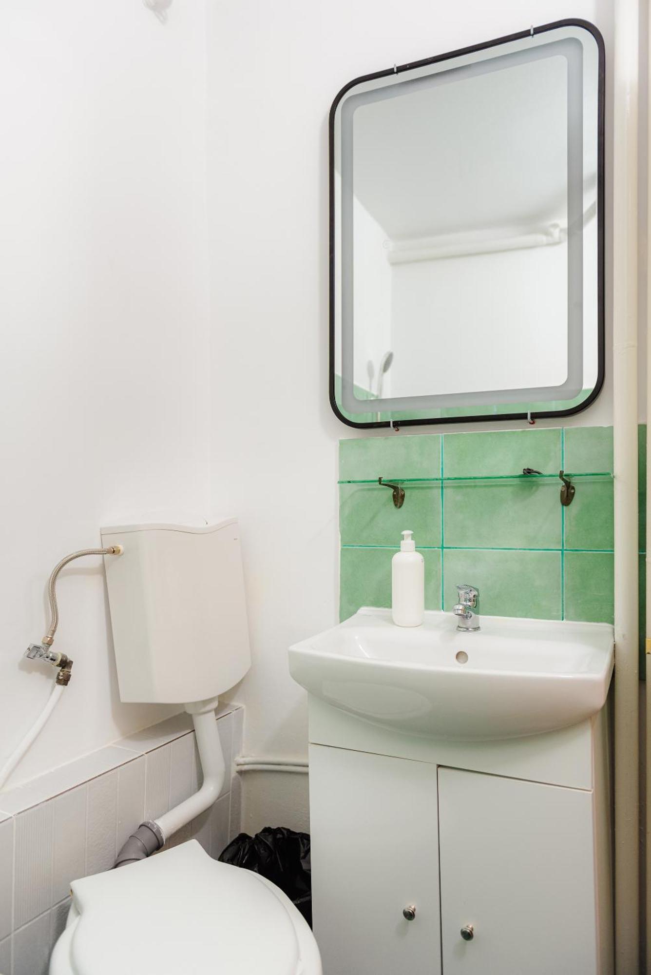 Central Modern Apartment - Victory Square Near Government Building Bucureşti Ngoại thất bức ảnh