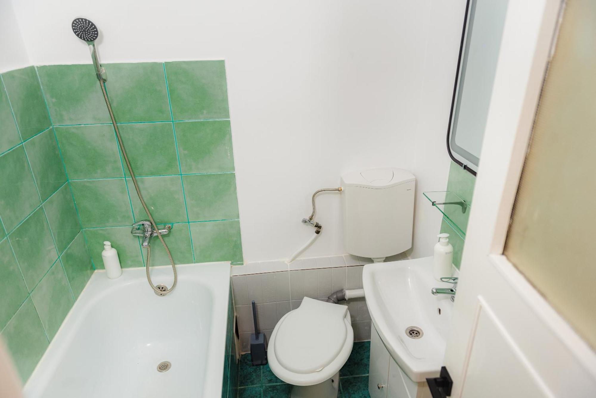 Central Modern Apartment - Victory Square Near Government Building Bucureşti Ngoại thất bức ảnh