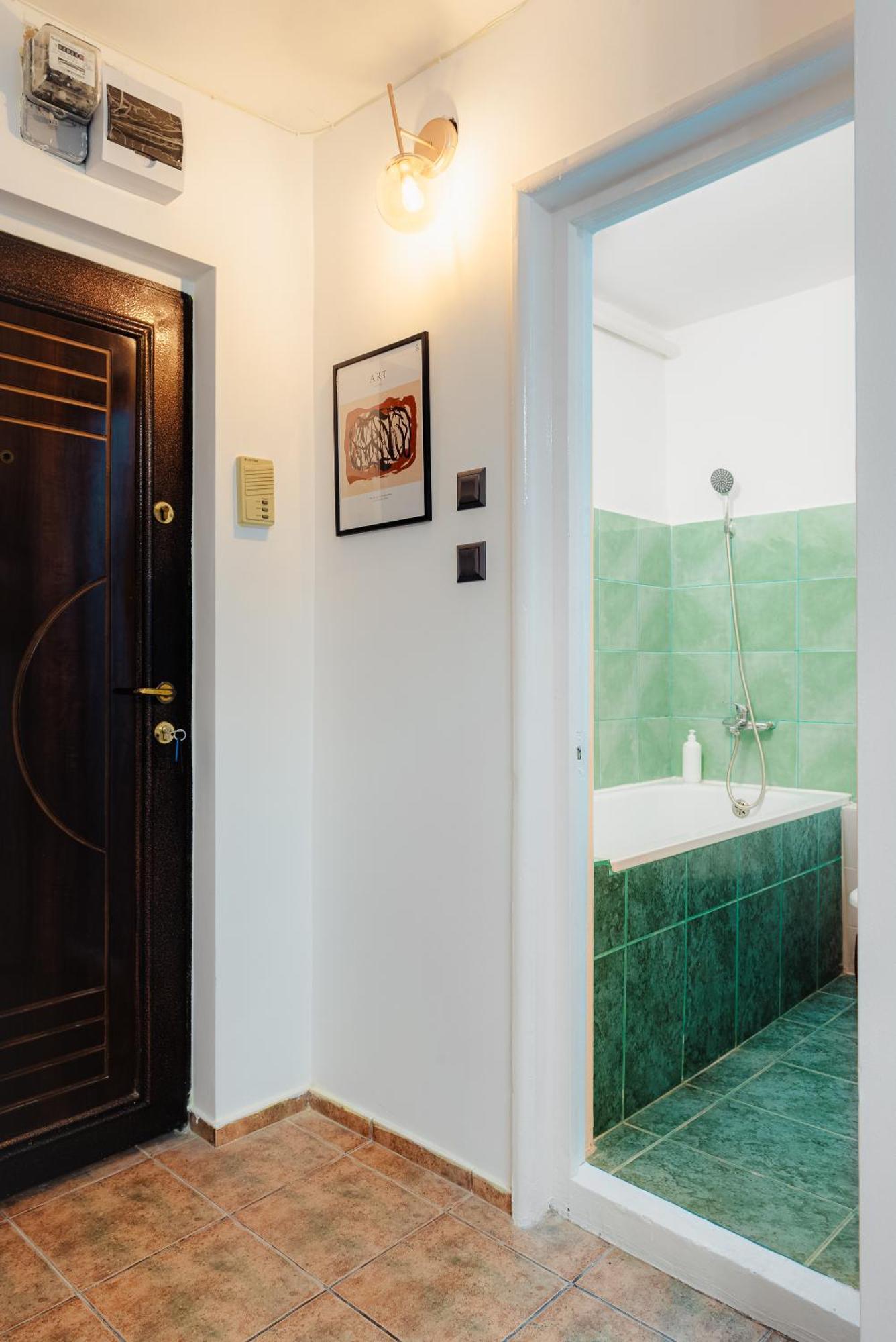 Central Modern Apartment - Victory Square Near Government Building Bucureşti Ngoại thất bức ảnh